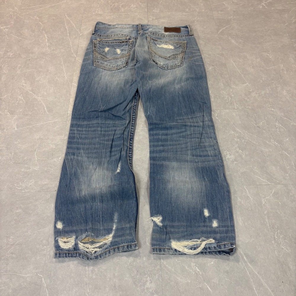 BKE Carter Relaxed Distressed Jeans Mens 34R Light Wash Straight Leg Denim